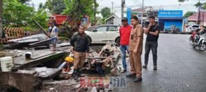 Pemkot Makassar Tertibkan Lapak PKL di Manuruki, Trotoar dan Drainase Dikembalikan Sesuai Fungsi