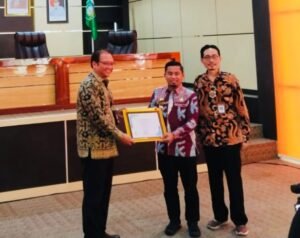 TERIMA APRESIASI KEMENDIKDASMEN, KOTA PAREPARE JADI PELOPOR PELESTARIAN BAHASA DAERAH SE-SULSEL