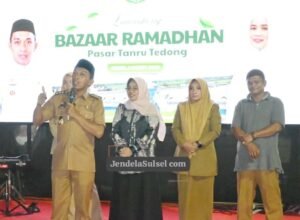 Bupati Syaharuddin Alrif Resmikan Ramadan Fair Pasar Tanrutedong, Dorong Perputaran Ekonomi Warga