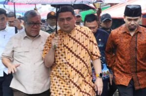 Wali Kota Makassar dan Wamen PKP Tinjau Permukiman Kumuh di Pannampu, Dorong Pembangunan Hunian Vertikal